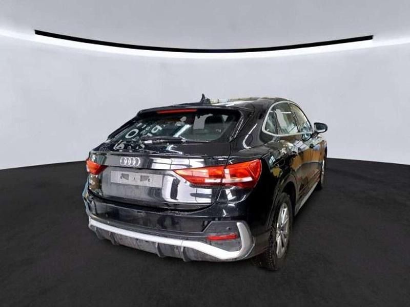 Gebraucht Audi Q3 S-Line 150 PS (110 kW) 2023 Mythosschwarz metallic SUV