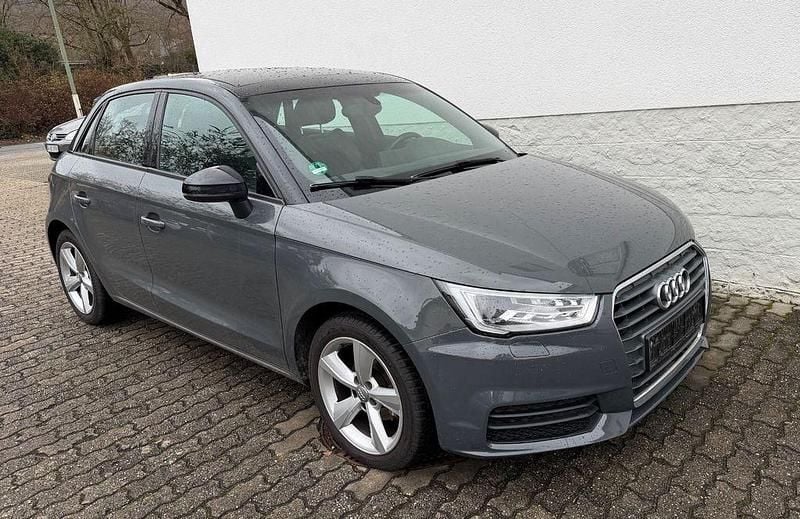Gebraucht Audi A1 Sportback S-line plus 90 PS (66 kW) 2017 Nanograu Kleinwagen