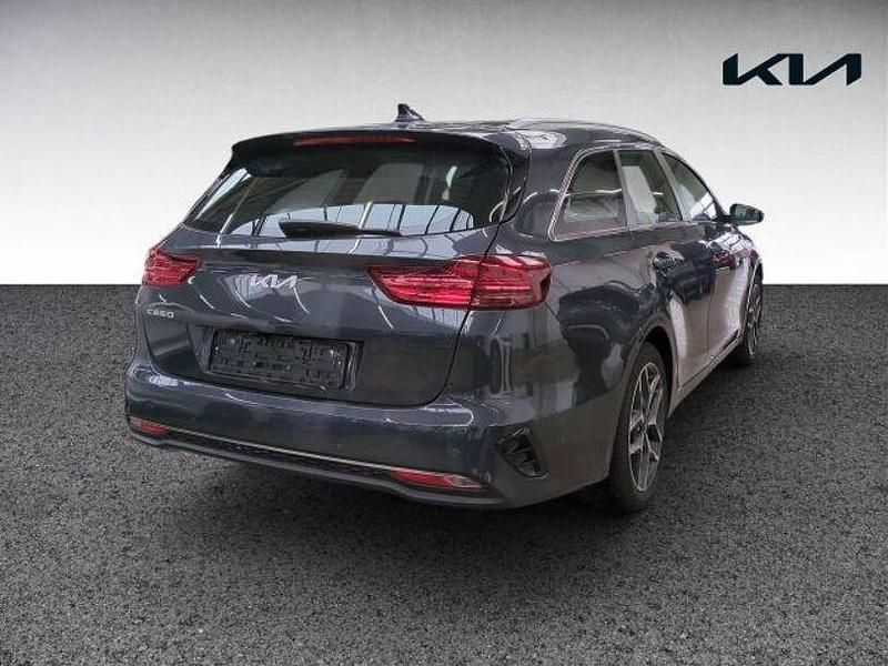 Gebraucht Kia Ceed Sportswagon Spirit 140 PS (102 kW) 2025 Grau Kombi