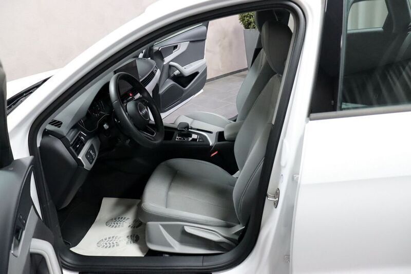 Gebraucht Audi A4 Ambiente 204 PS (150 kW) 2022 Weiß Kombi