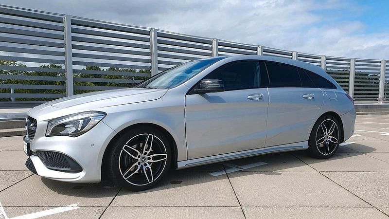 Silber Gebraucht 2018 Mercedes CLA200 Shooting Brake Sport Kombi | 19.990 € (Fairer Preis) - Bild 1/4