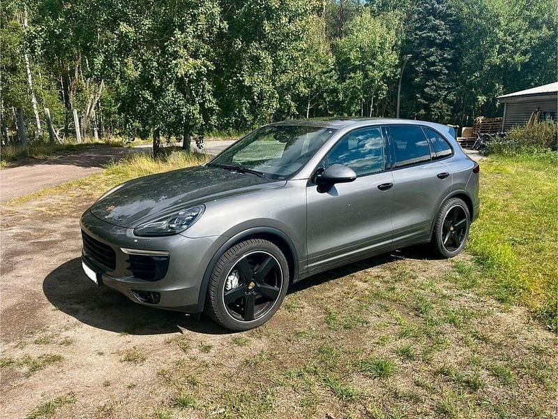 Gebraucht Porsche Cayenne S 385 PS (283 kW) 2016 Grau SUV