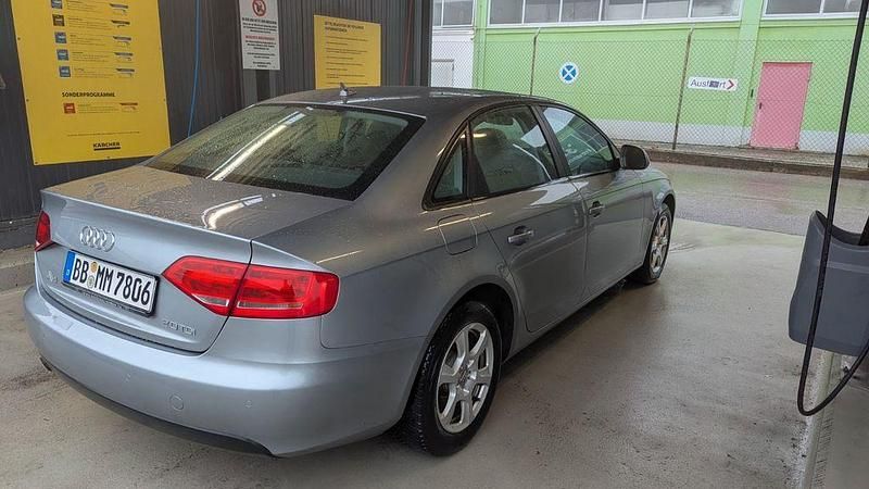 Gebraucht Audi A4 Attraction 143 PS (105 kW) 2008 Grau Limousine
