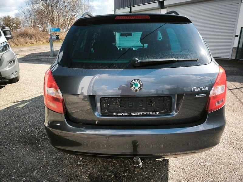 Gebraucht Skoda Fabia Ambition 86 PS (63 kW) 2012 Grau Kombi