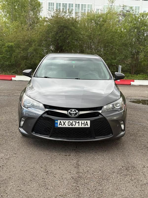 Gebraucht Toyota Camry 2017 Gelb Limousine