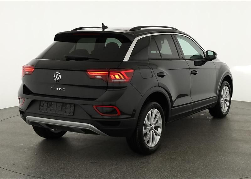 Neu VW T-Roc Life 150 PS (110 kW) 2025 Deepblack perleffekt SUV
