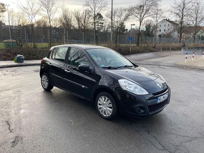 Schwarz Gebraucht 2011 Renault Clio III Kleinwagen | 1.800 € (Fairer Preis) - Bild 1/4