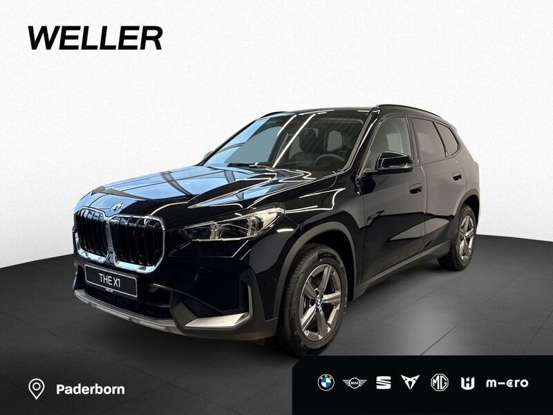 Schwarz (schwarz) Gebraucht 2025 BMW X1 Comfort Edition SUV | 42.480 € - Bild 1/4