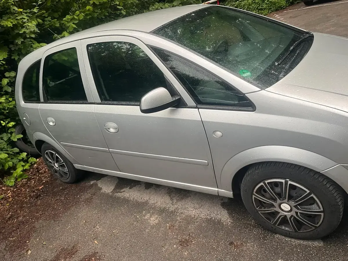 Gebraucht Opel Meriva 90 PS (66 kW) 2007 Silber Van / Kleinbus