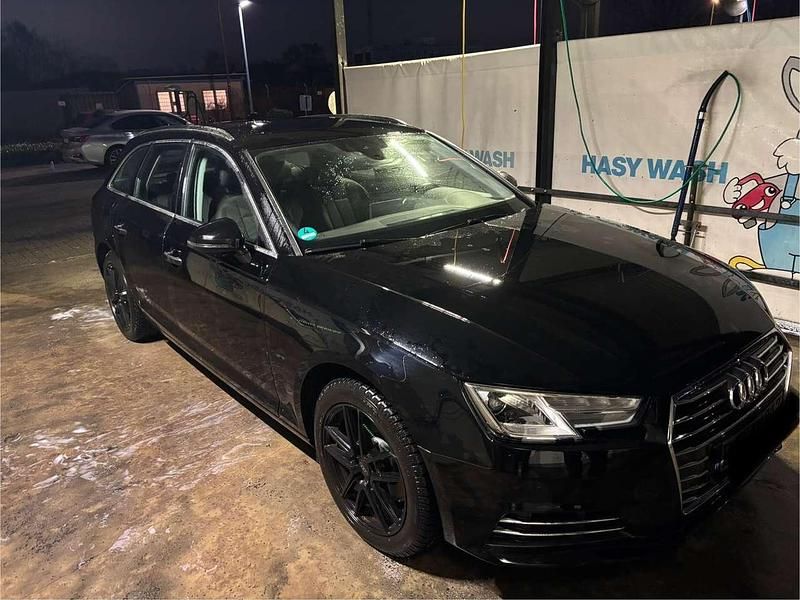 Gebraucht Audi A4 150 PS (110 kW) 2016 Schwarz Kombi