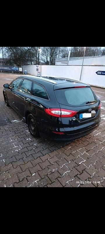 Gebraucht Ford Mondeo Titanium 150 PS (110 kW) 2018 Schwarz Kombi