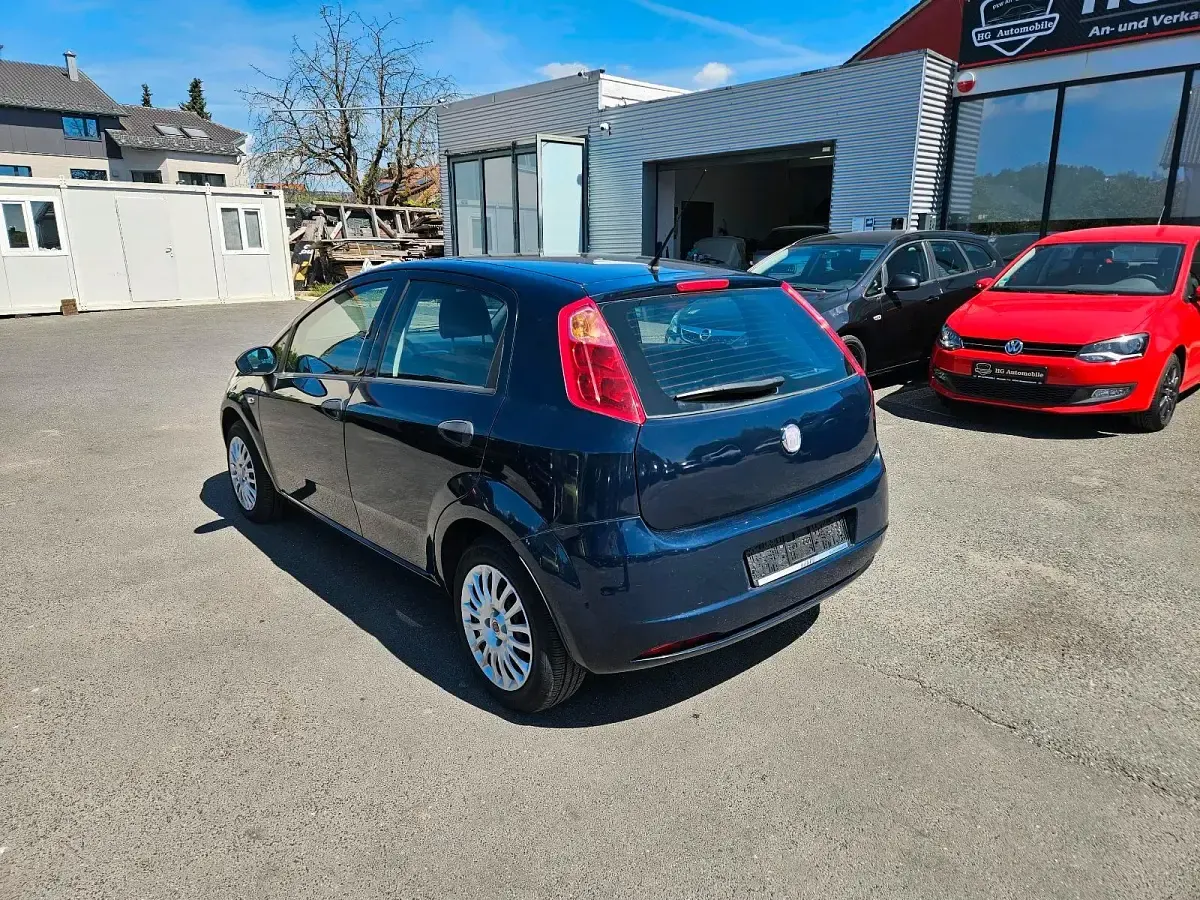 Gebraucht Fiat Grande Punto 65 PS (47 kW) 2009 Blau Kleinwagen