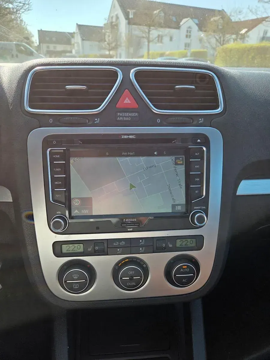 Second-hand VW Eos Edition 122 CP (89 kW) 2009 Negru Cabrio
