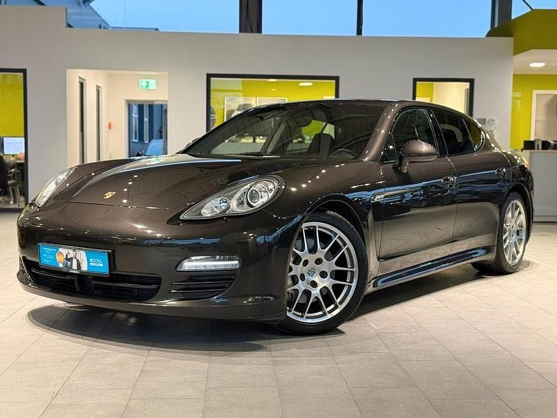 Grau Gebraucht 2011 Porsche Panamera 4S Limousine | 19.995 € (Superpreis) - Bild 1/4