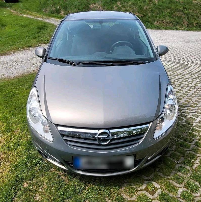 Gebraucht Opel Corsa Selection 69 PS (50 kW) 2010 Grau Kleinwagen
