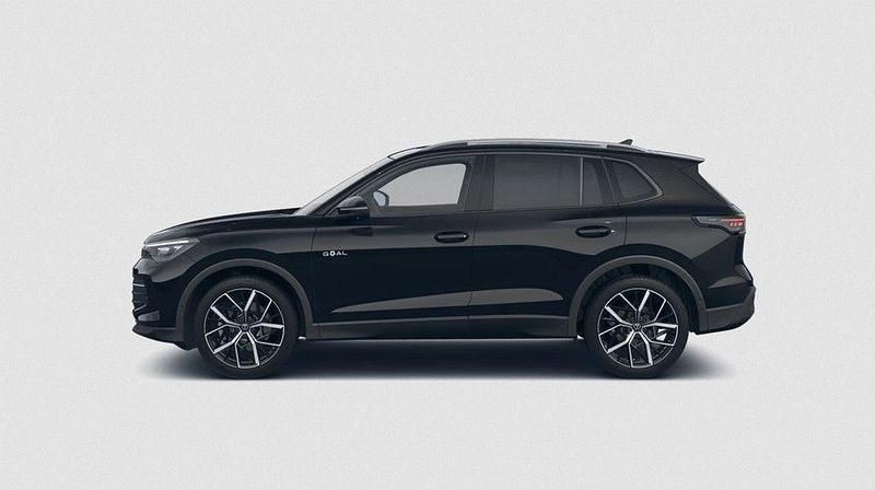 Gebraucht VW Tiguan Goal 150 PS (110 kW) 2025 Schwarz SUV