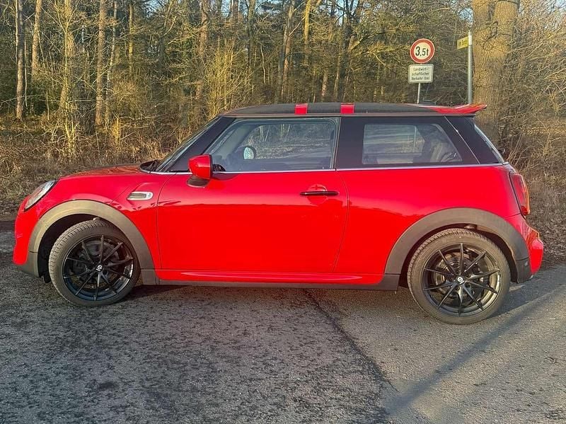 Gebraucht Mini John Cooper Works 102 PS (75 kW) 2020 Rot Kleinwagen