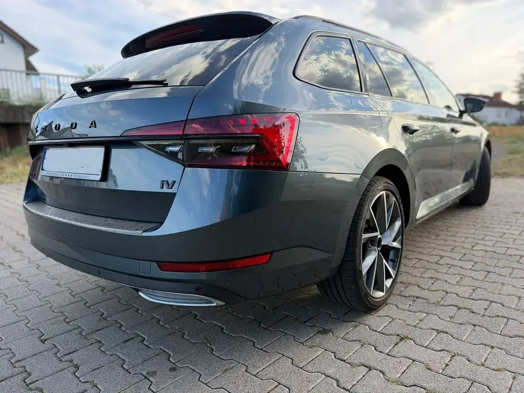 Gebraucht Skoda Superb SportLine 218 PS (160 kW) 2020 Grau Limousine