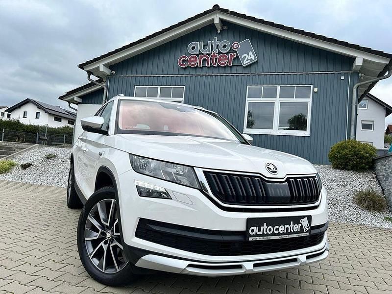 Weiß Gebraucht 2019 Skoda Kodiaq Scout 4x4 SUV | 22.980 € (Guter Preis) - Bild 1/4