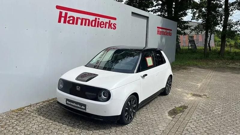 Platinum white pearl Gebraucht 2021 Honda e Advance Kleinwagen | 16.990 € (Fairer Preis) - Bild 1/4