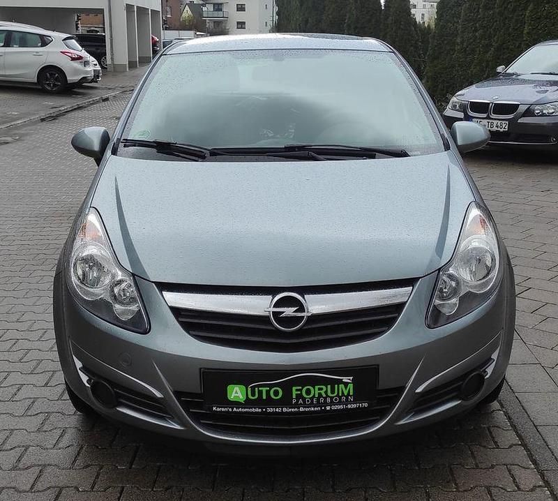 Gebraucht Opel Corsa Edition 69 PS (50 kW) 2010 Silber Kleinwagen