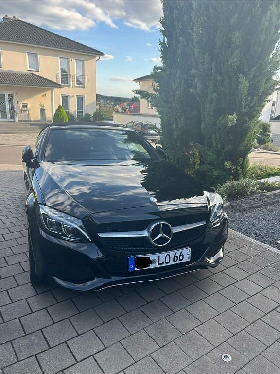 Schwarz Gebraucht 2017 Mercedes C200 Sportline Cabrio | 25.000 € (Fairer Preis) - Bild 1/4