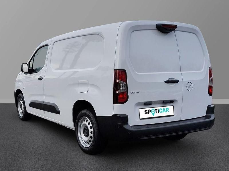 Neu Opel Combo Edition 131 PS (96 kW) 2025 Weiss Van