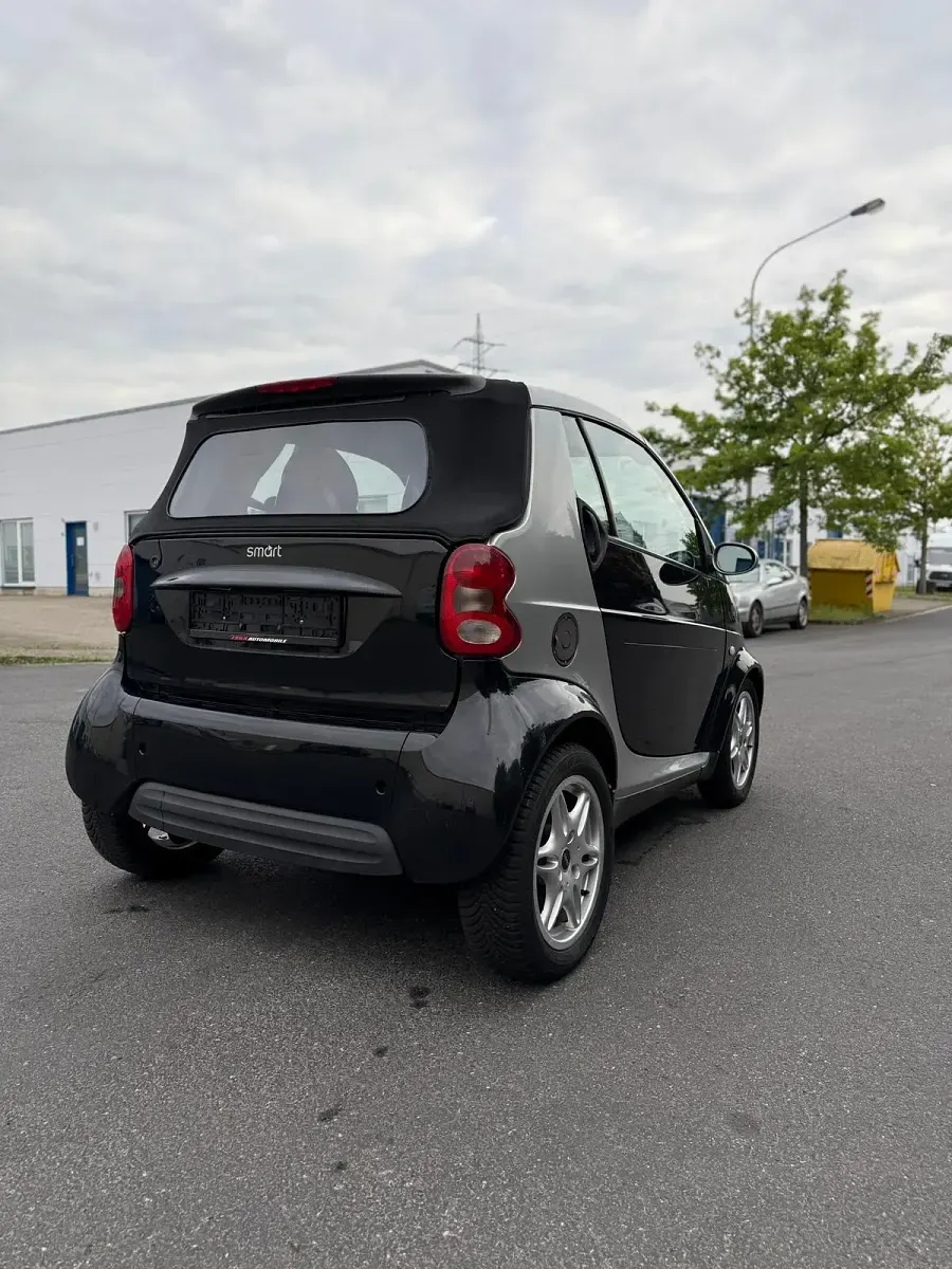Gebraucht Smart ForTwo Cabrio 55 PS (40 kW) 2002 Schwarz Cabrio