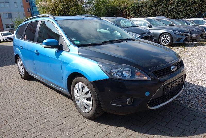 Usata Ford Focus Style 101 CV (74 kW) 2009 Blu Berlina