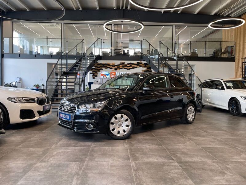 Schwarz Gebraucht 2013 Audi A1 Attraction Kleinwagen | 6.999 € (Guter Preis) - Bild 1/4