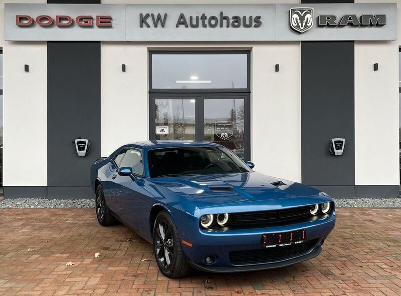B5 blue Gebraucht 2023 Dodge Challenger SXT Coupé | 34.999 € (Teuer) - Bild 1/4
