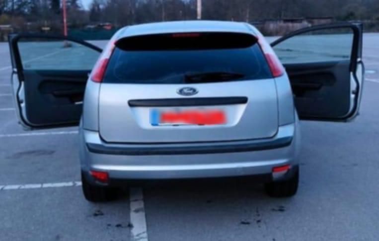 Gebraucht Ford Focus 100 PS (73 kW) 2005 Grau Coupé