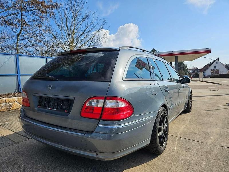 Gebraucht Mercedes E280 Elegance 177 PS (130 kW) 2004 Grau Kombi