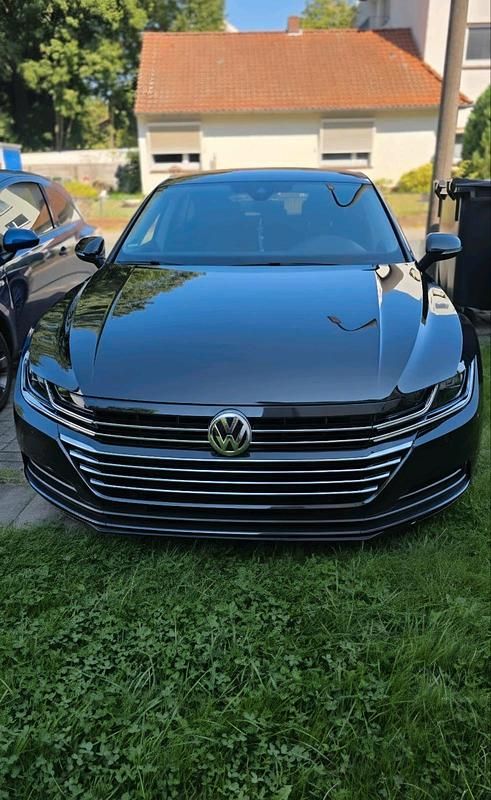 Gebraucht VW Arteon 150 PS (110 kW) 2019 Schwarz Kleinwagen
