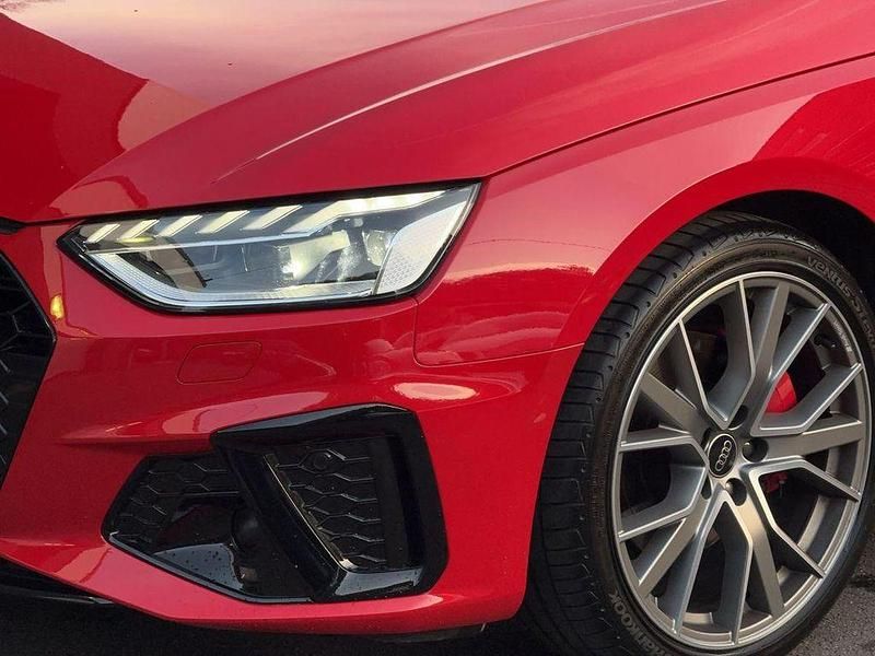 Rot Gebraucht 2023 Audi A4 S-Line Limousine | 32.990 € (Guter Preis) - Bild 1/4
