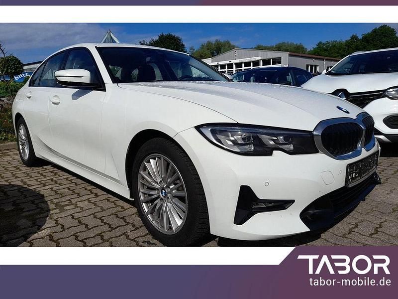 Gebraucht BMW 318 Sport Line 156 PS (114 kW) 2021 Weiß Limousine