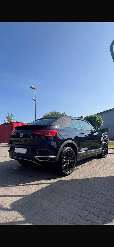 Gebraucht VW T-Roc Cabriolet 150 PS (110 kW) 2021 Schwarz Cabrio