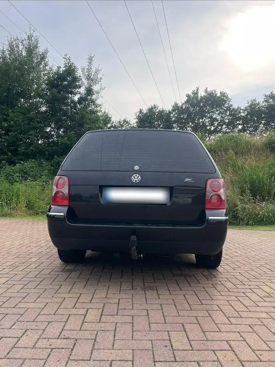 Gebraucht VW Passat Highline 131 PS (96 kW) 2003 Schwarz Kombi