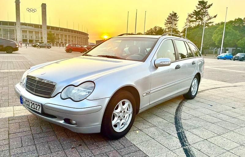 Silber Gebraucht 2001 Mercedes 200 Limousine | 2.300 € (Guter Preis) - Bild 1/4