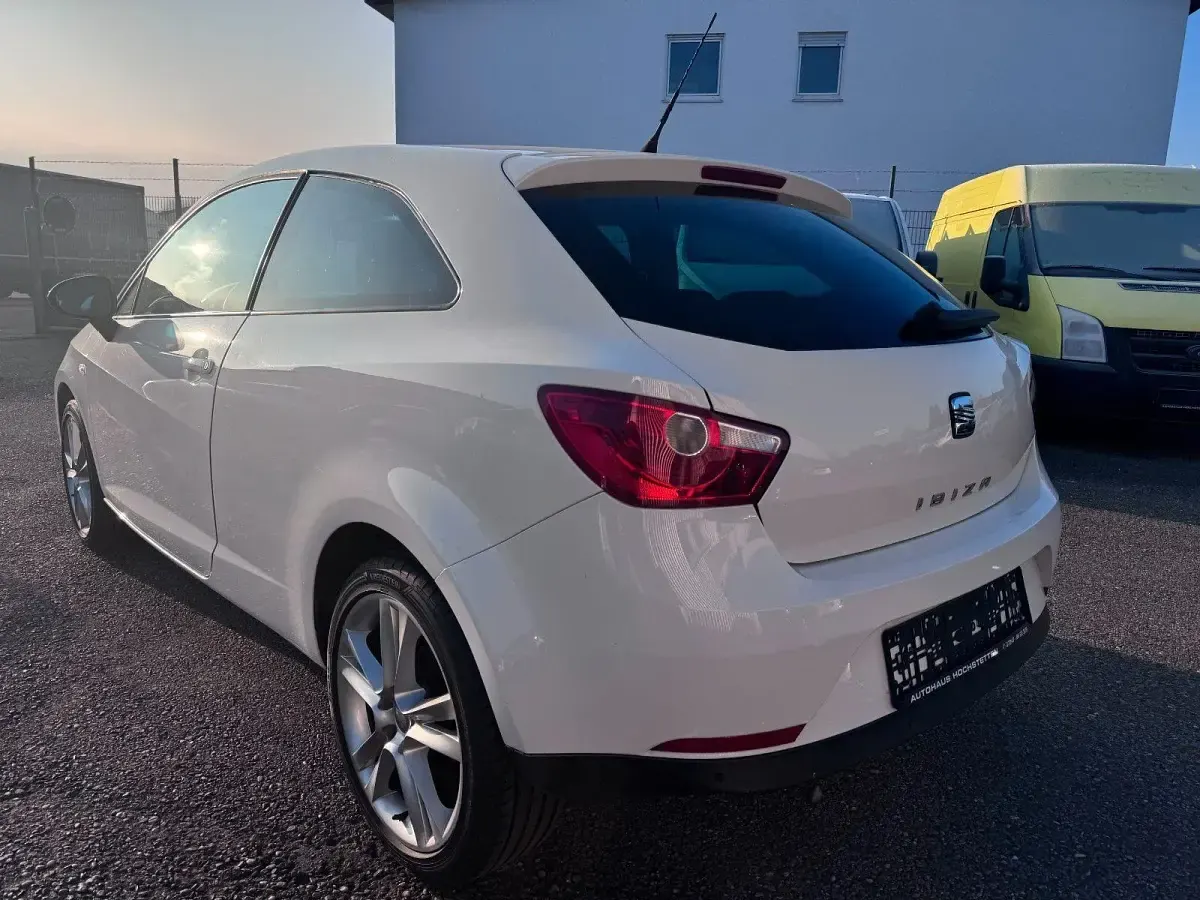 Gebraucht Seat Ibiza SC Sport 105 PS (77 kW) 2009 Weiß Kleinwagen