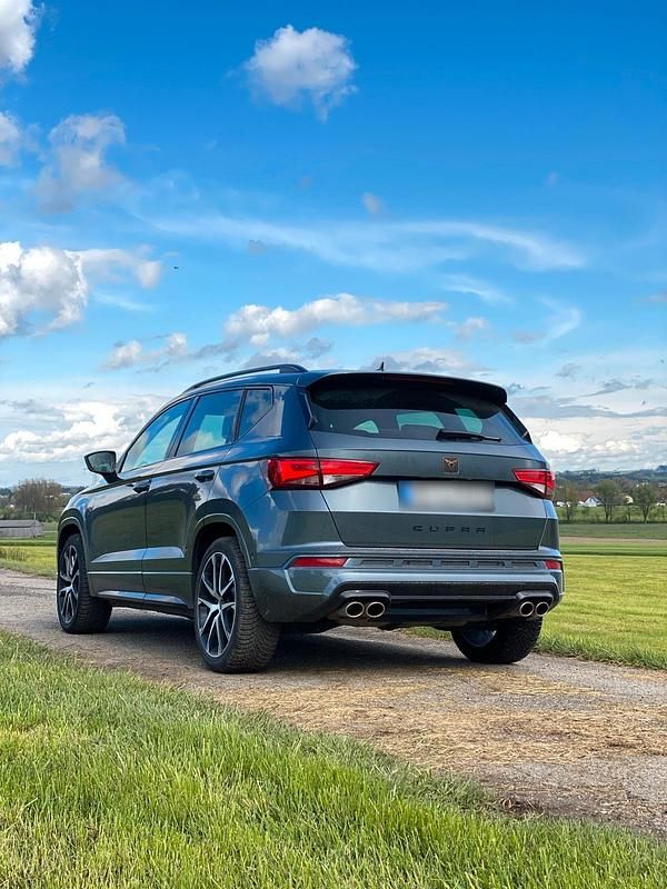 Usata Cupra Ateca 300 CV (220 kW) 2020 Grigio SUV