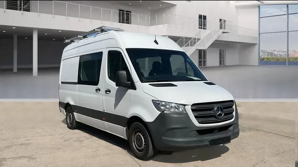 Używany Mercedes Sprinter 143 KM (105 kW) 2020 Biały Van