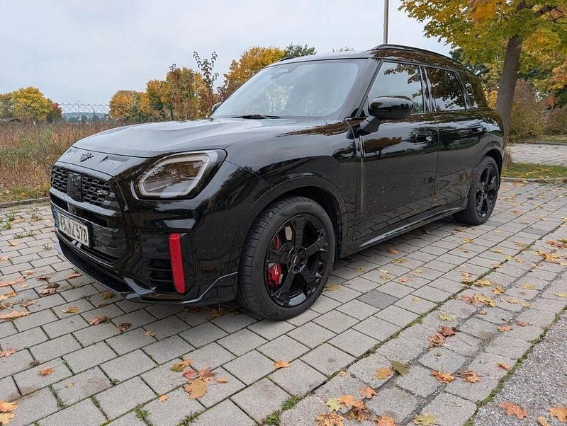 Schwarz Gebraucht 2025 Mini John Cooper Works Countryman SUV | 42.500 € (Superpreis) - Bild 1/4