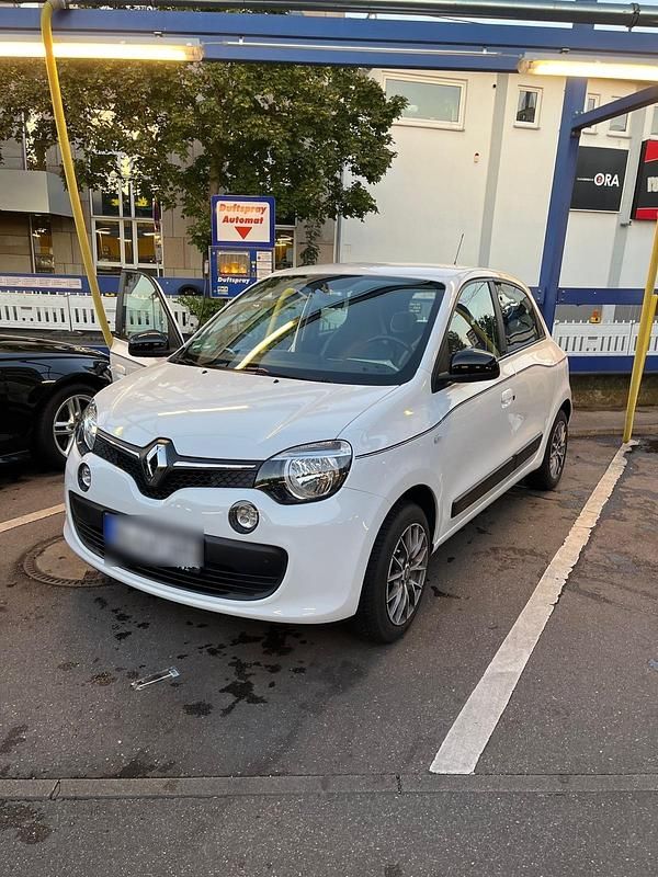 Weiß Gebraucht 2017 Renault Twingo Kleinwagen | 6.300 € (Etwas zu teuer) - Bild 1/4