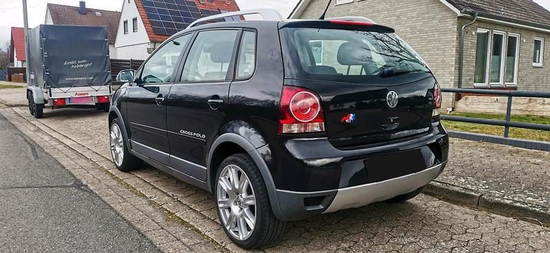 Gebraucht VW Polo Cross 80 PS (58 kW) 2006 Schwarz Kleinwagen