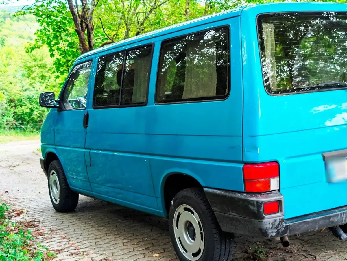 Gebraucht VW T4 77 PS (56 kW) 1993 Blau Van