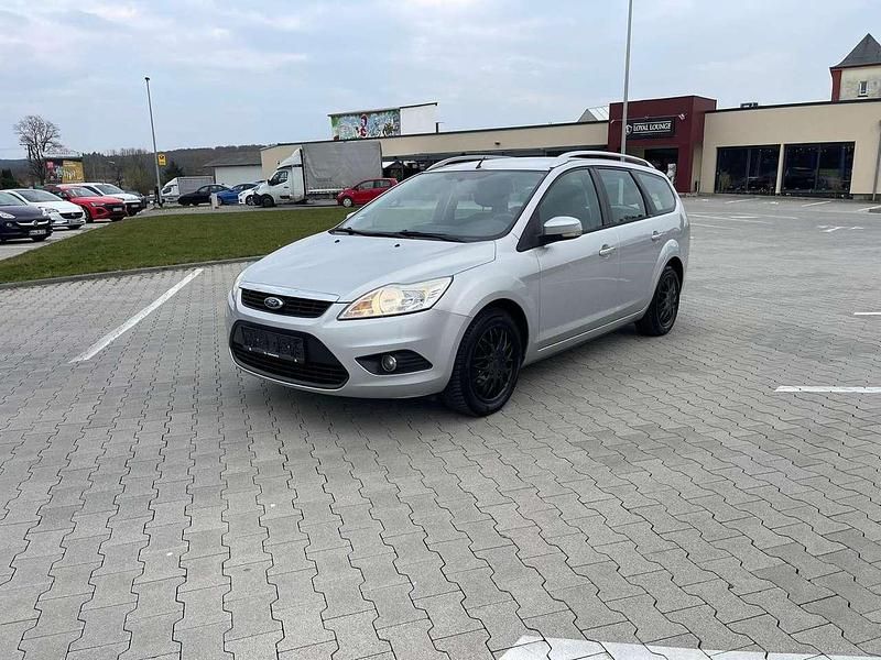Gebraucht Ford Focus 101 PS (74 kW) 2009 Silber Kombi
