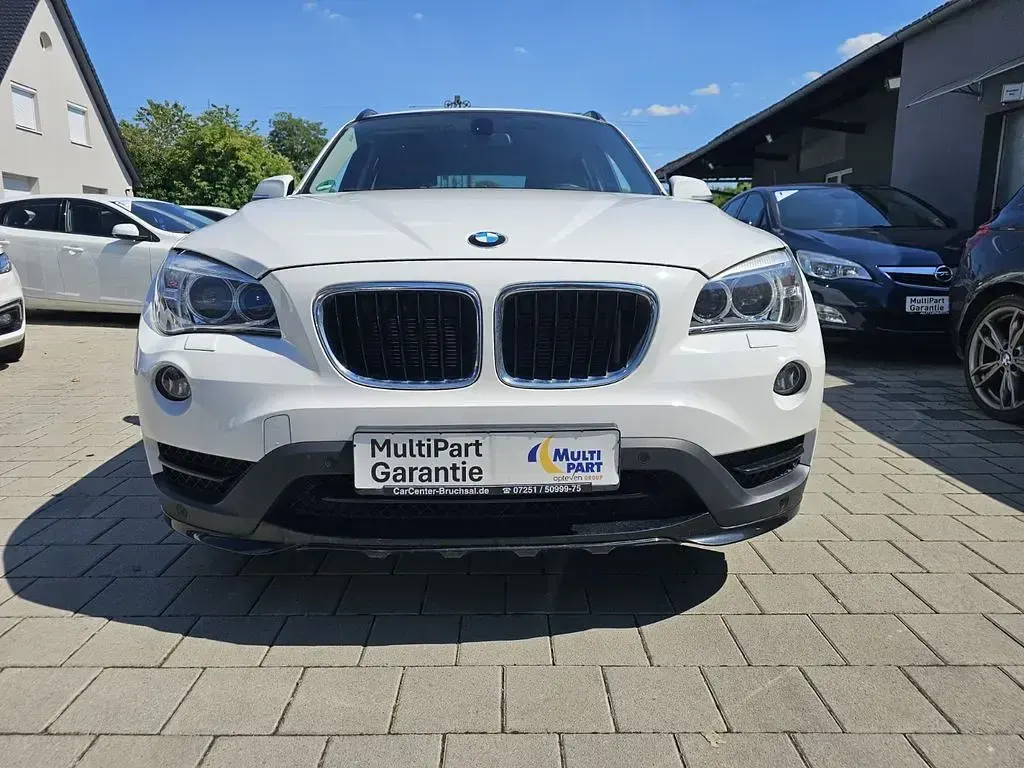 Gebraucht BMW X1 Sport Line 184 PS (135 kW) 2015 Weiß SUV