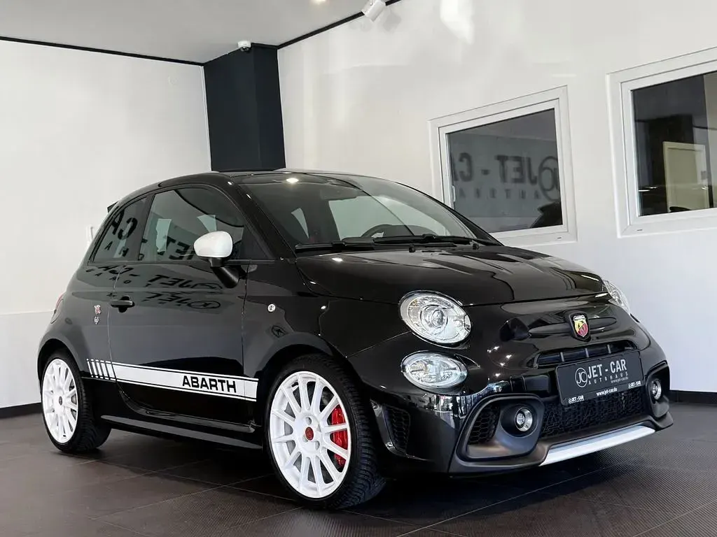 Gebraucht Abarth 695 Competizione 179 PS (131 kW) 2022 Schwarz Kleinwagen
