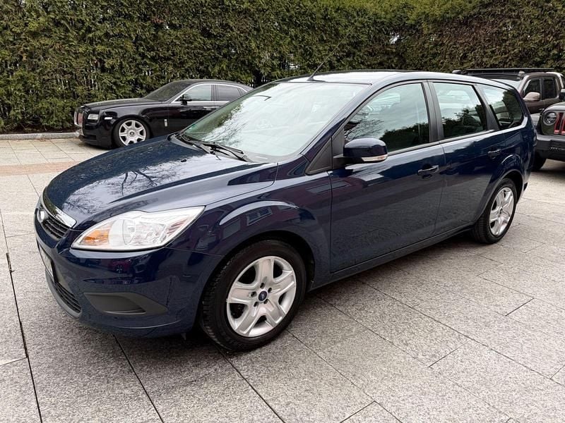 Gebraucht Ford Focus Style 109 PS (80 kW) 2010 Blau Kombi
